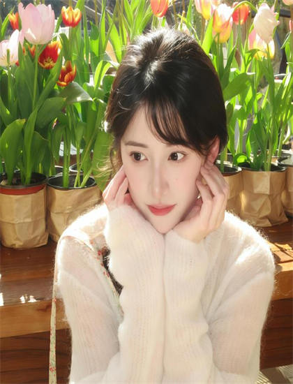 妈妈头晕目眩场景布置主流分析：环境设计与主题呼应探讨